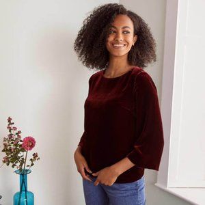 New "Kate Velvet Top" in Ruby, Size 8